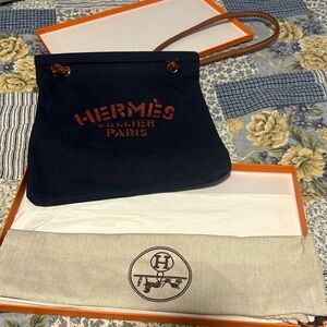 Hermes Aline Shoulder Bag 1900’s cloth bag